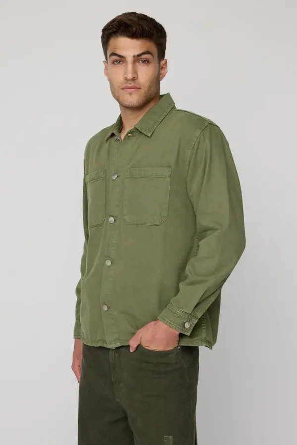 olive green men’s long sleeve utility shacket