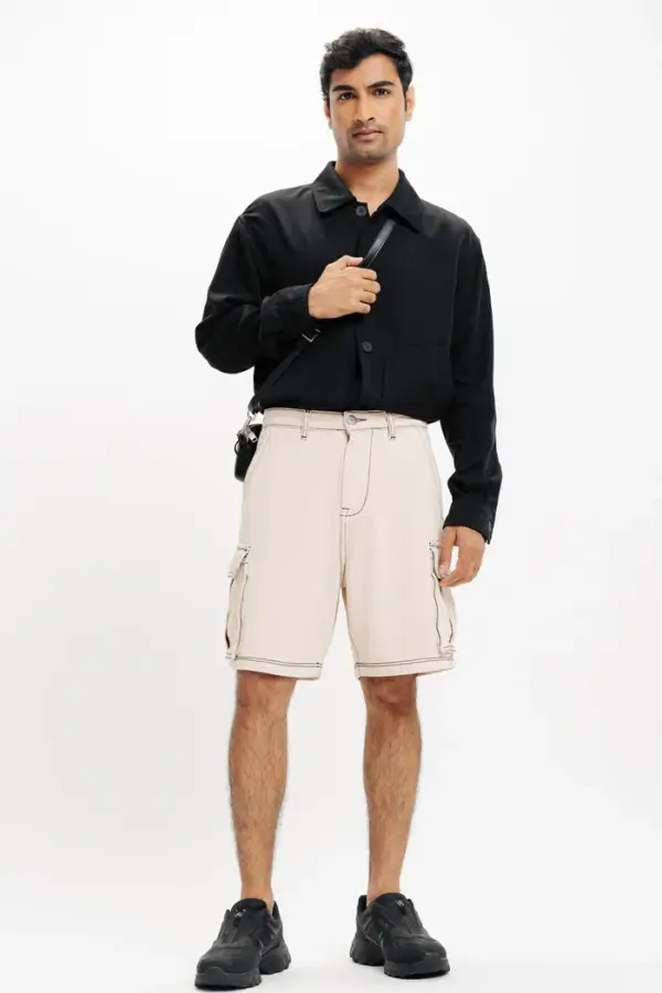 men's ecru contrast-stitch cargo shorts